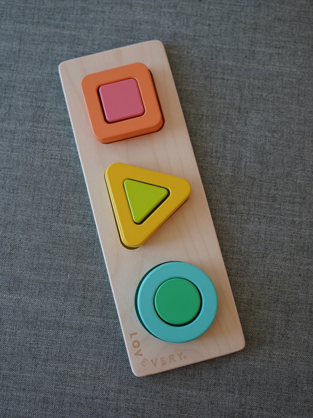 LOVEVERY Geo Shapes Puzzle